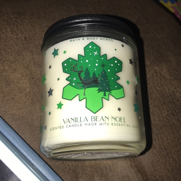 Bath & Body Works Other - NWT Bath & Body Works Vanilla Bean Noel Candle